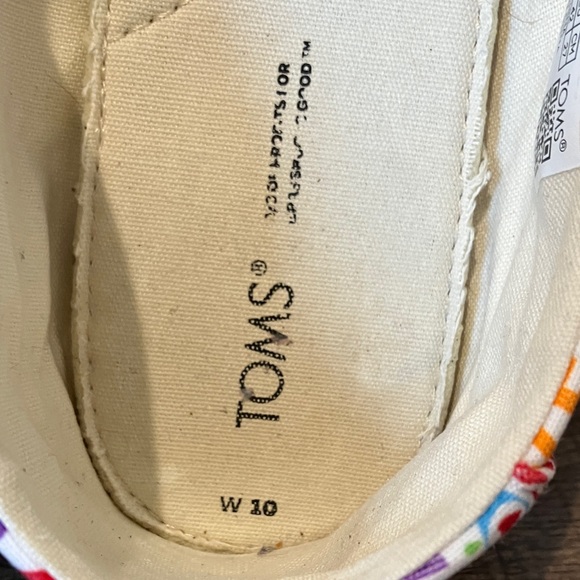 TOMS Pride Love Wins Multicolor Canvas Slip on Sneaker - Picture 9 of 11